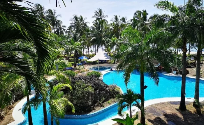Diani Reef Hotel pool