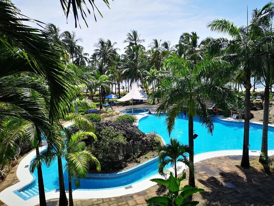 Diani Reef Hotel pool